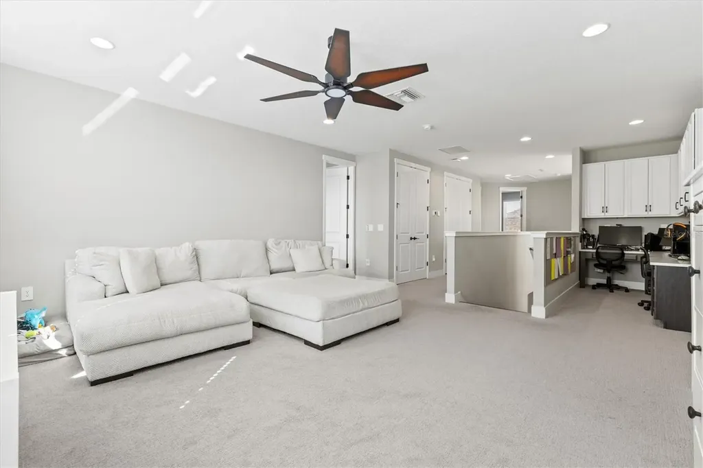 12709 Lateral Root Drive Sarasota FL 34238