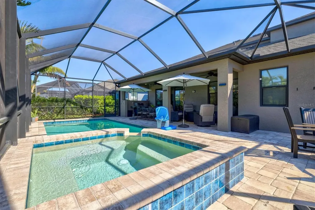 12709 Lateral Root Drive Sarasota FL 34238