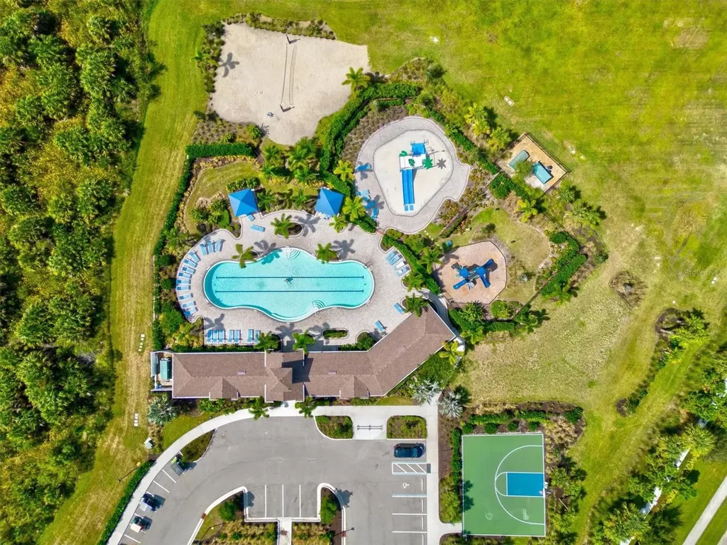 12709 Lateral Root Drive Sarasota FL 34238