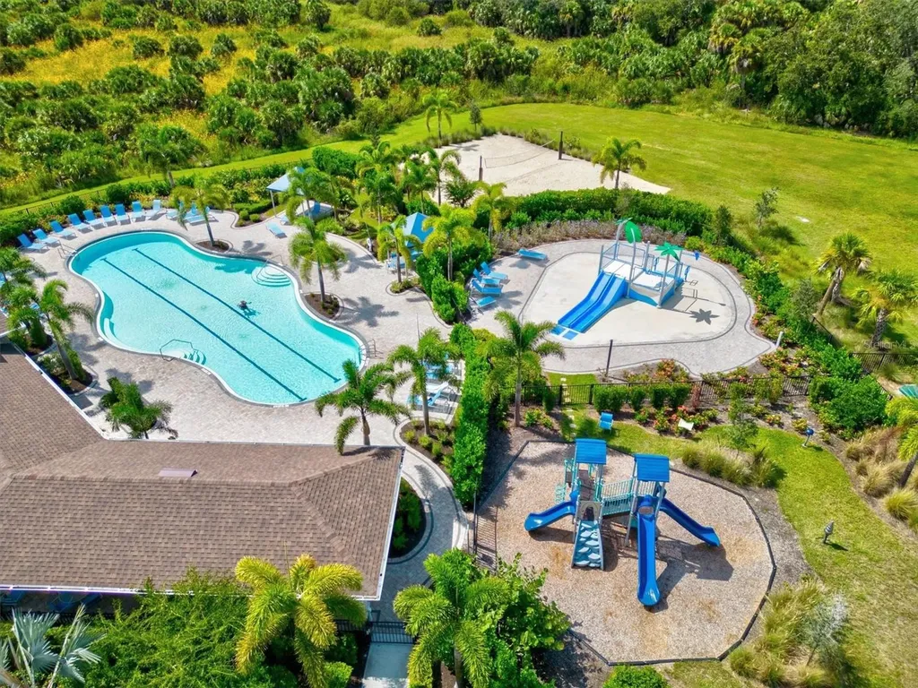 12709 Lateral Root Drive Sarasota FL 34238