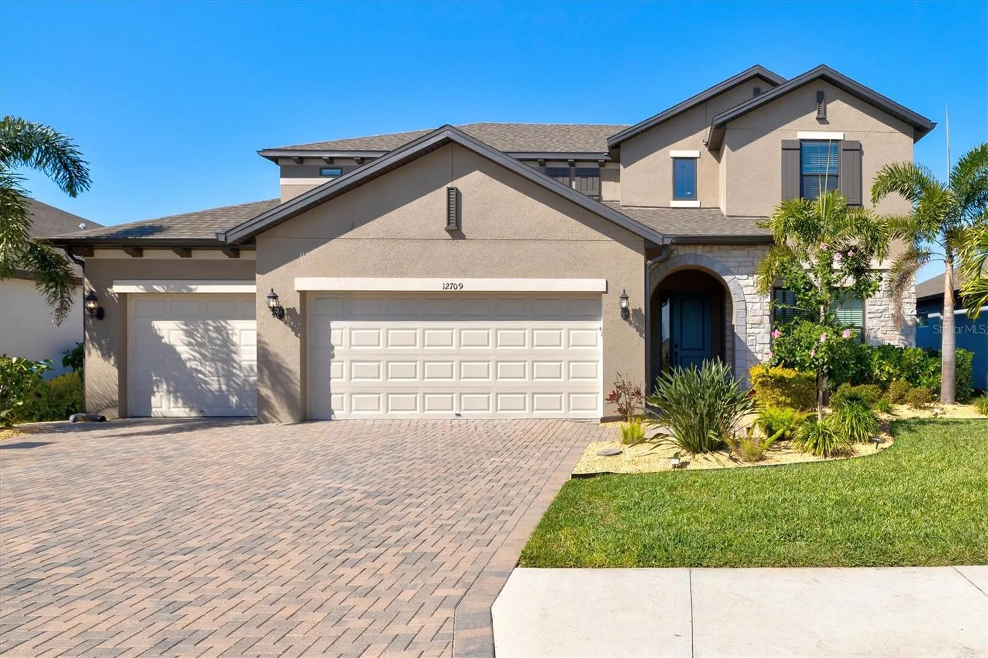 12709 Lateral Root Drive Sarasota FL 34238