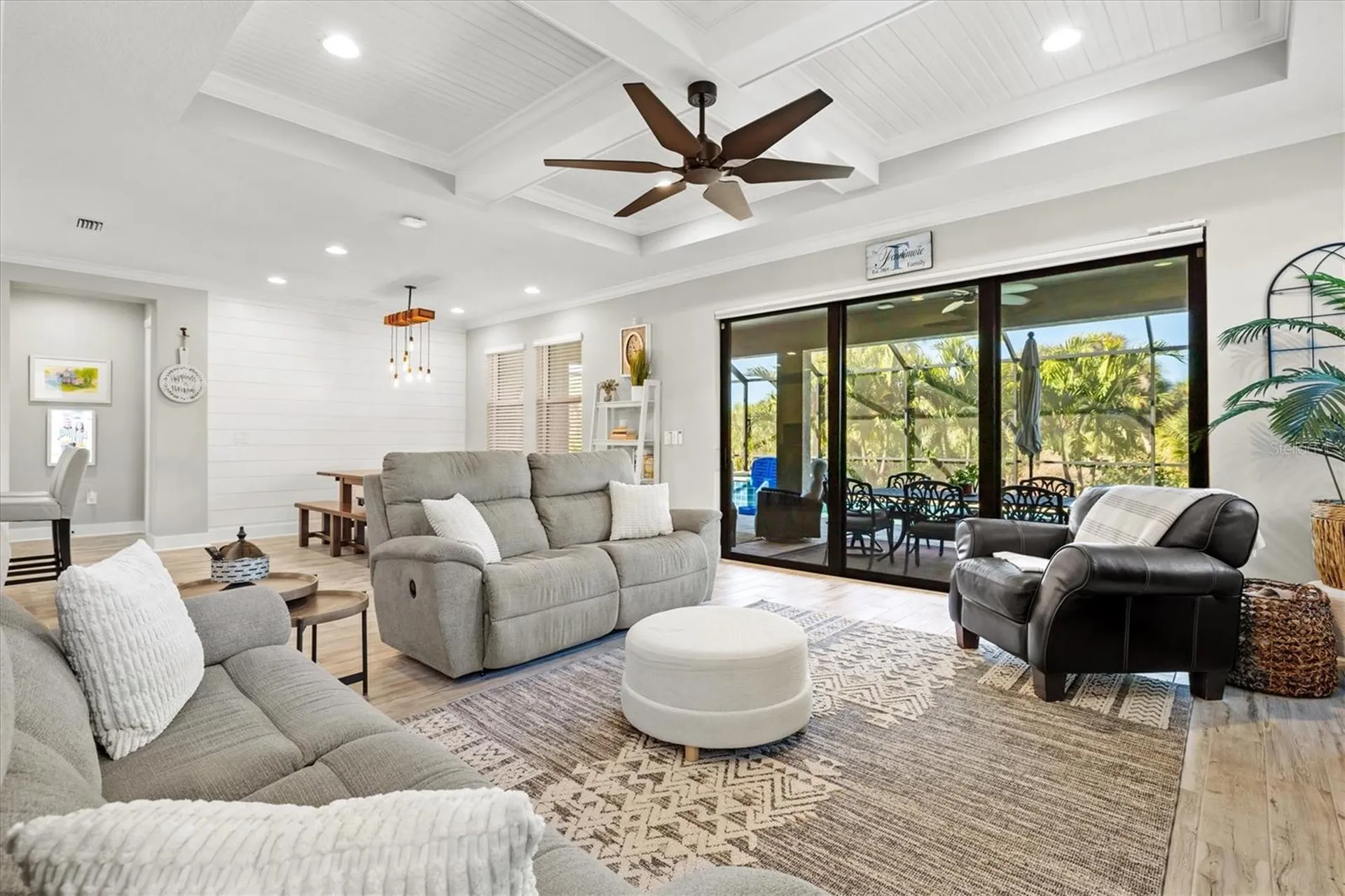 12709 Lateral Root Drive Sarasota FL 34238