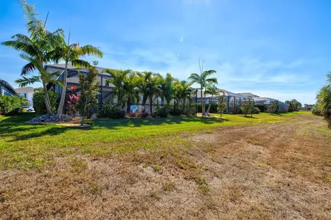 12709 Lateral Root Drive Sarasota FL 34238
