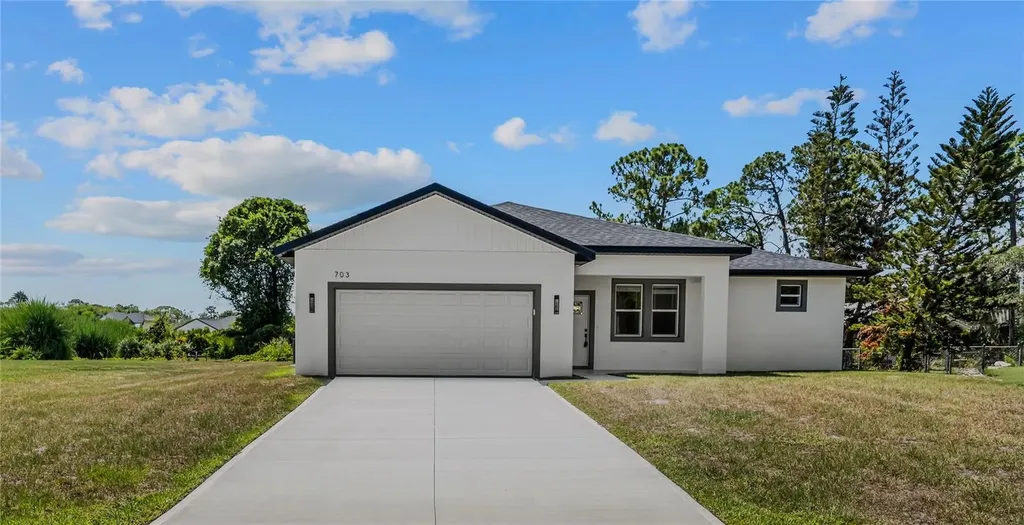 703 Aston-martin Drive Sebring FL 33872