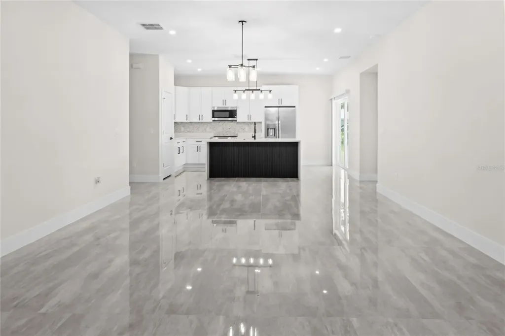 703 Aston-martin Drive Sebring FL 33872
