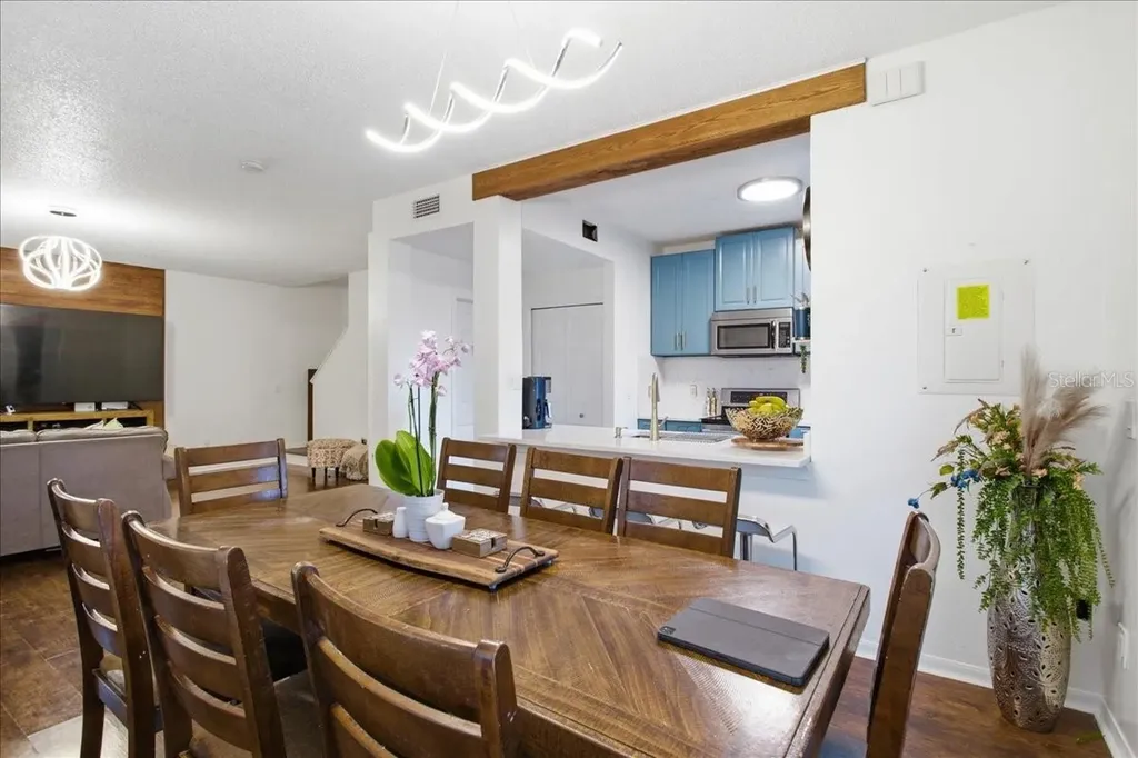 18101 Paradise Point Drive Tampa FL 33647