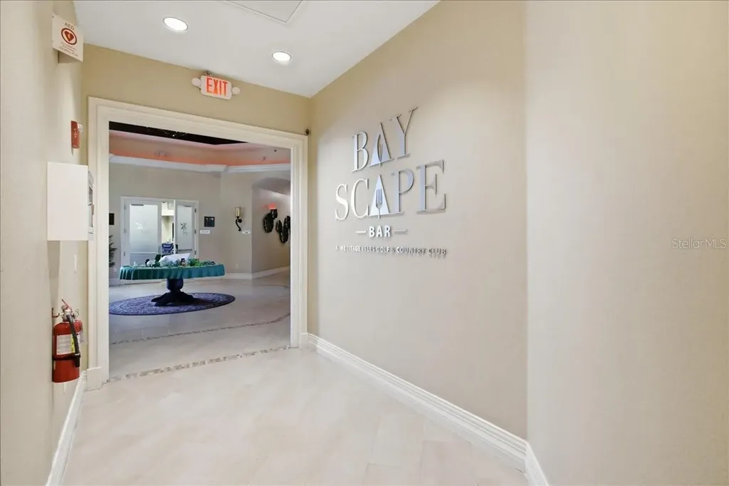 18101 Paradise Point Drive Tampa FL 33647