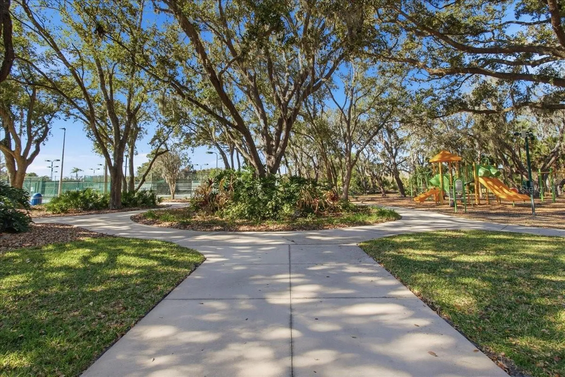 18101 Paradise Point Drive Tampa FL 33647