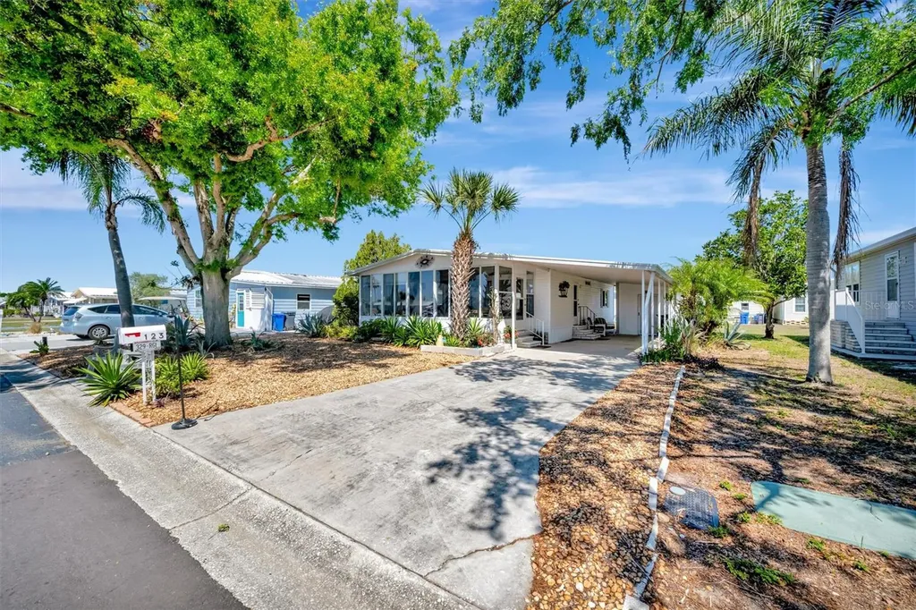 123 S Saint Thomas Circle Apollo Beach FL 33572