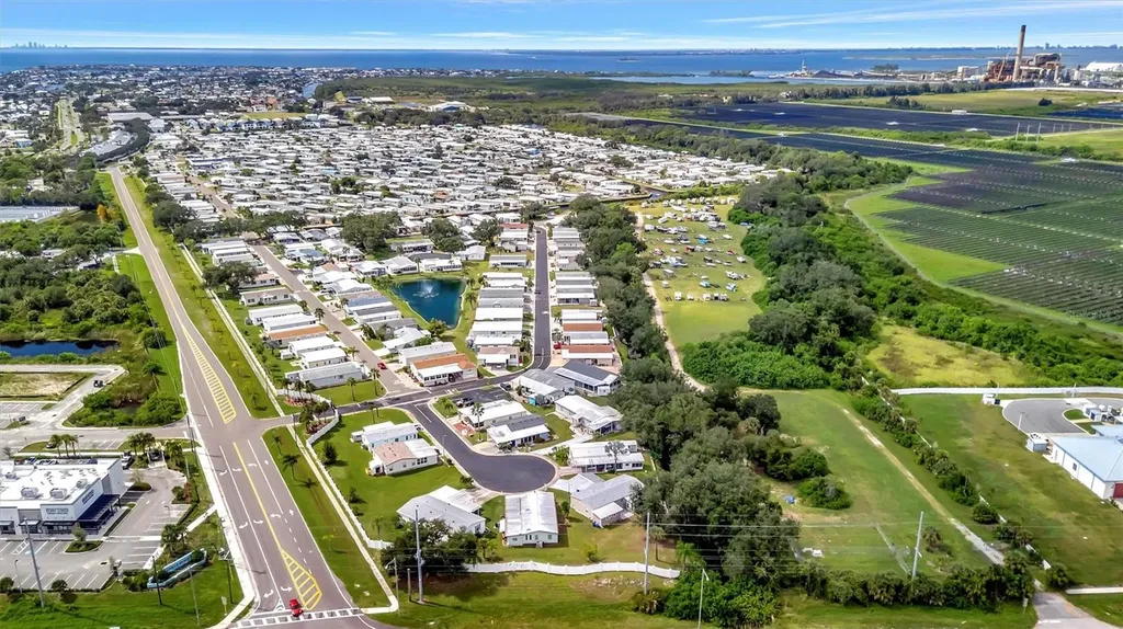 123 S Saint Thomas Circle Apollo Beach FL 33572