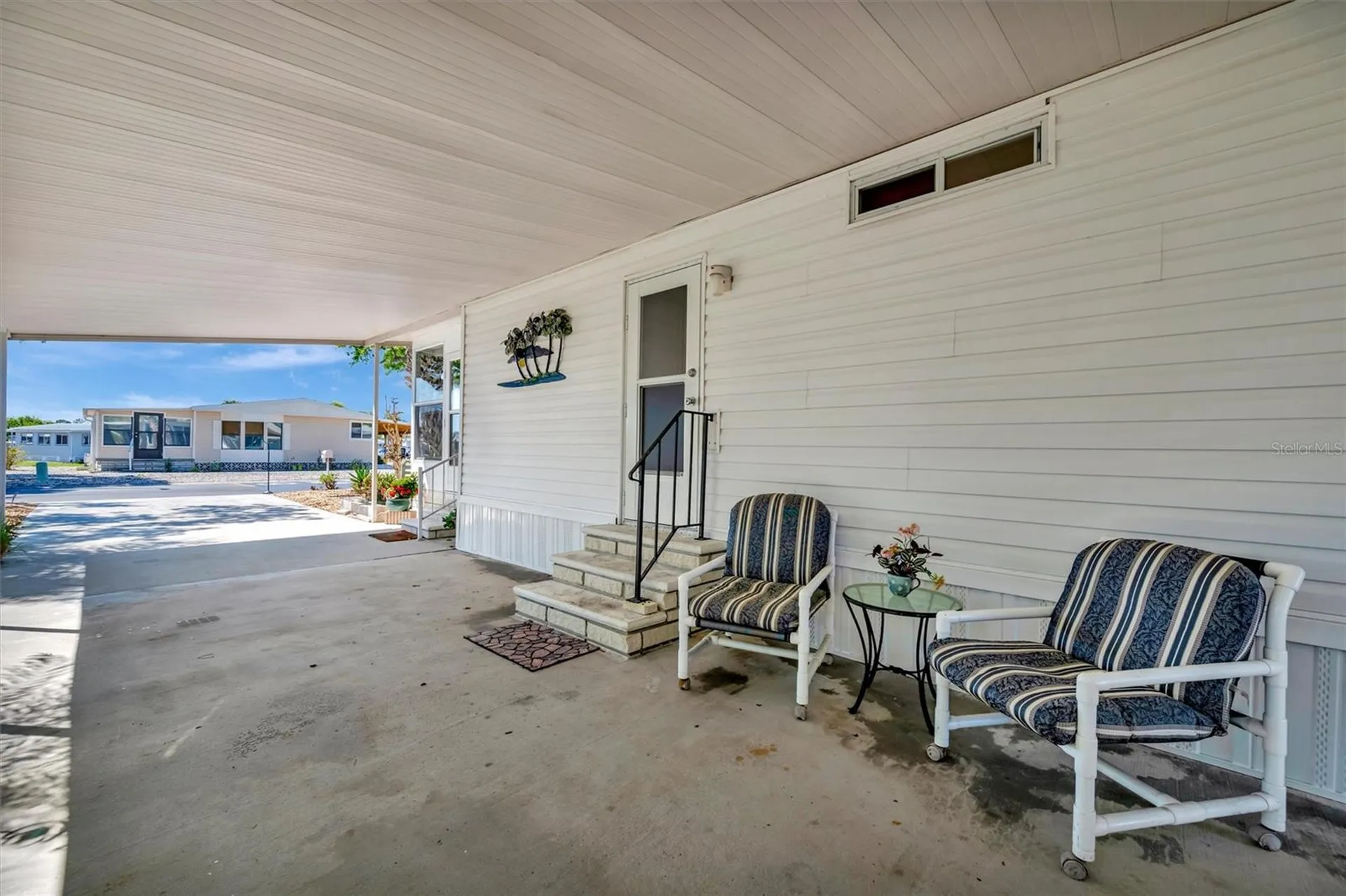 123 S Saint Thomas Circle Apollo Beach FL 33572