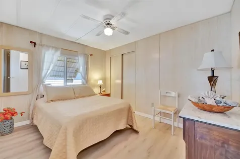 123 S Saint Thomas Circle Apollo Beach FL 33572