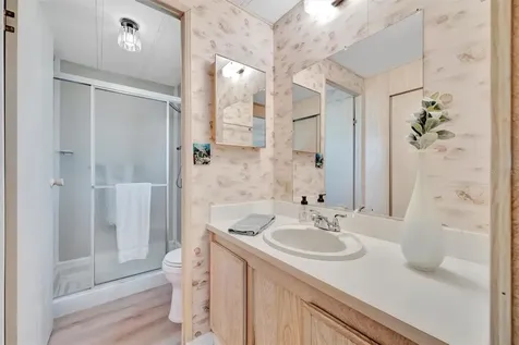 123 S Saint Thomas Circle Apollo Beach FL 33572