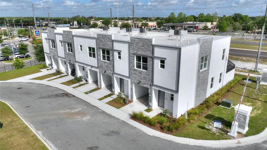 608 Trikomo Drive Davenport FL 33896