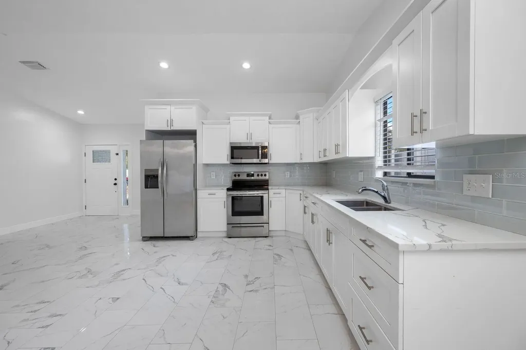 12413 Hidden Brook Drive Tampa FL 33624