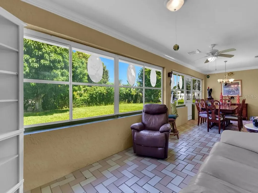 1433 SE 13th Terrace Cape Coral FL 33990