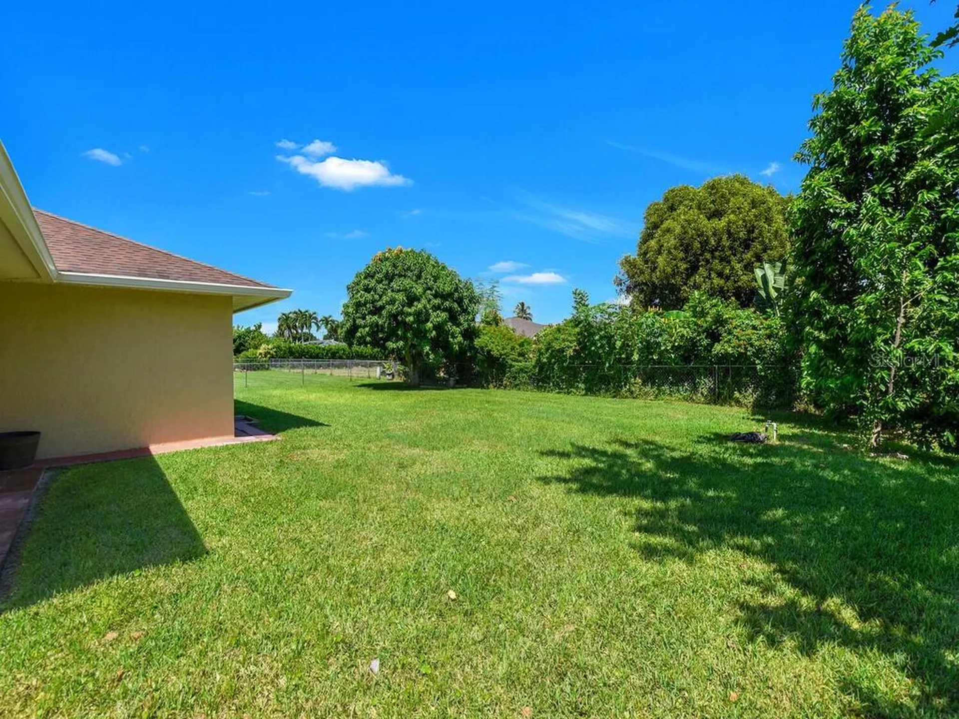 1433 SE 13th Terrace Cape Coral FL 33990