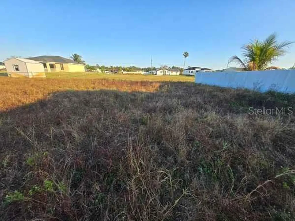 3813 5th Street SW Lehigh Acres FL 33976