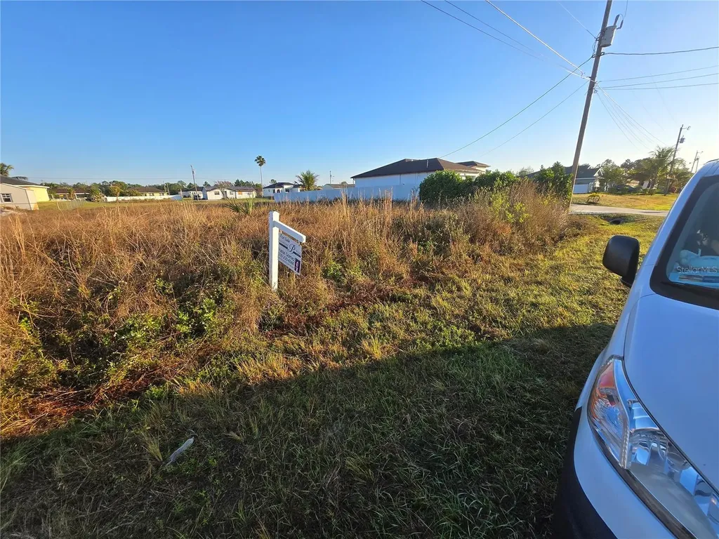3813 5th Street SW Lehigh Acres FL 33976