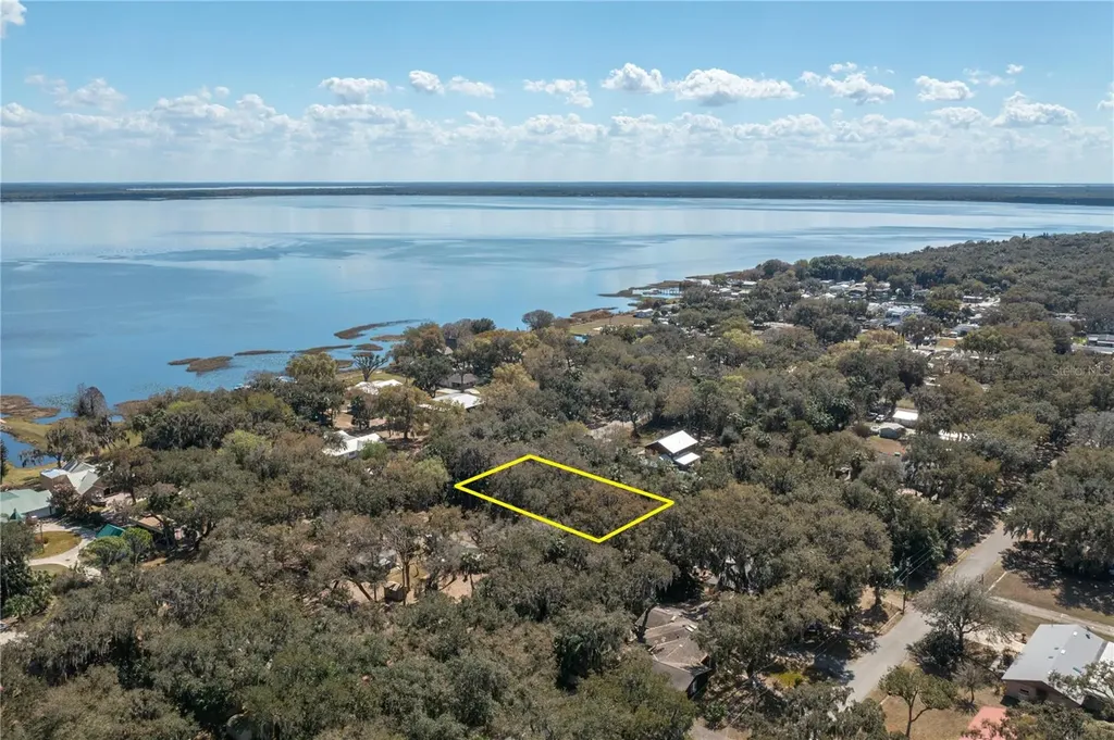 0 W Beach Parkway Lake Wales FL 33898