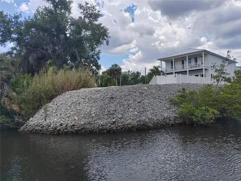 4623 3rd Avenue E Bradenton FL 34208