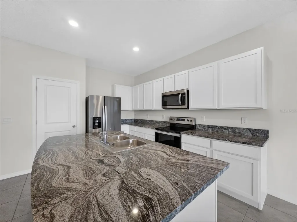 5214 Dragonfly Drive Wildwood FL 34785
