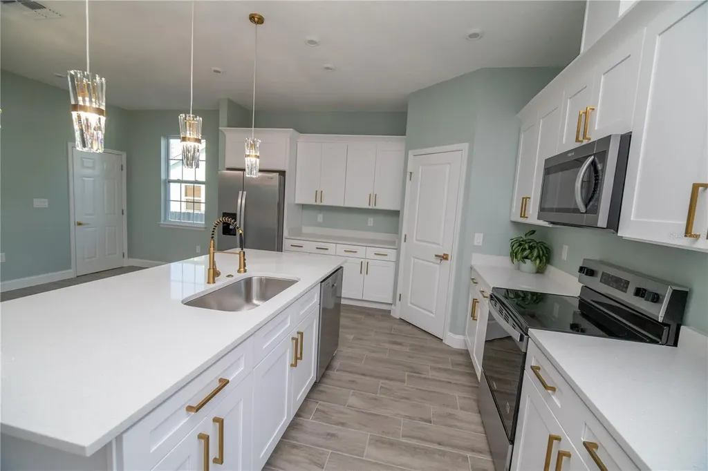310 Gibson Avenue Lake Wales FL 33853