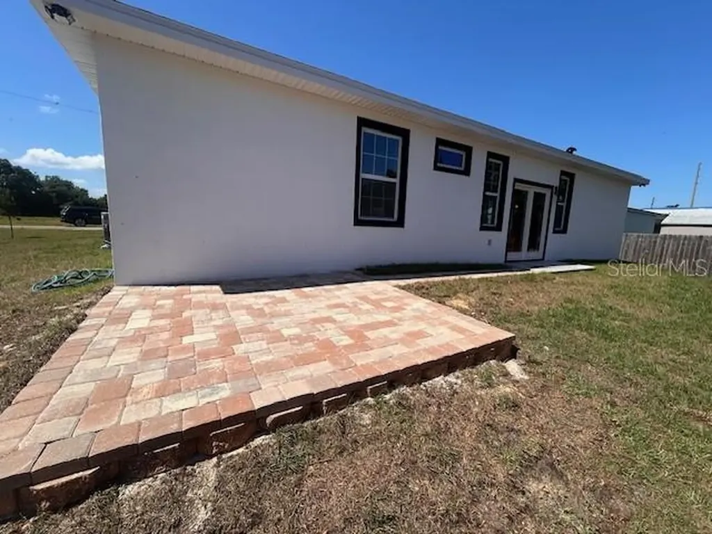 310 Gibson Avenue Lake Wales FL 33853