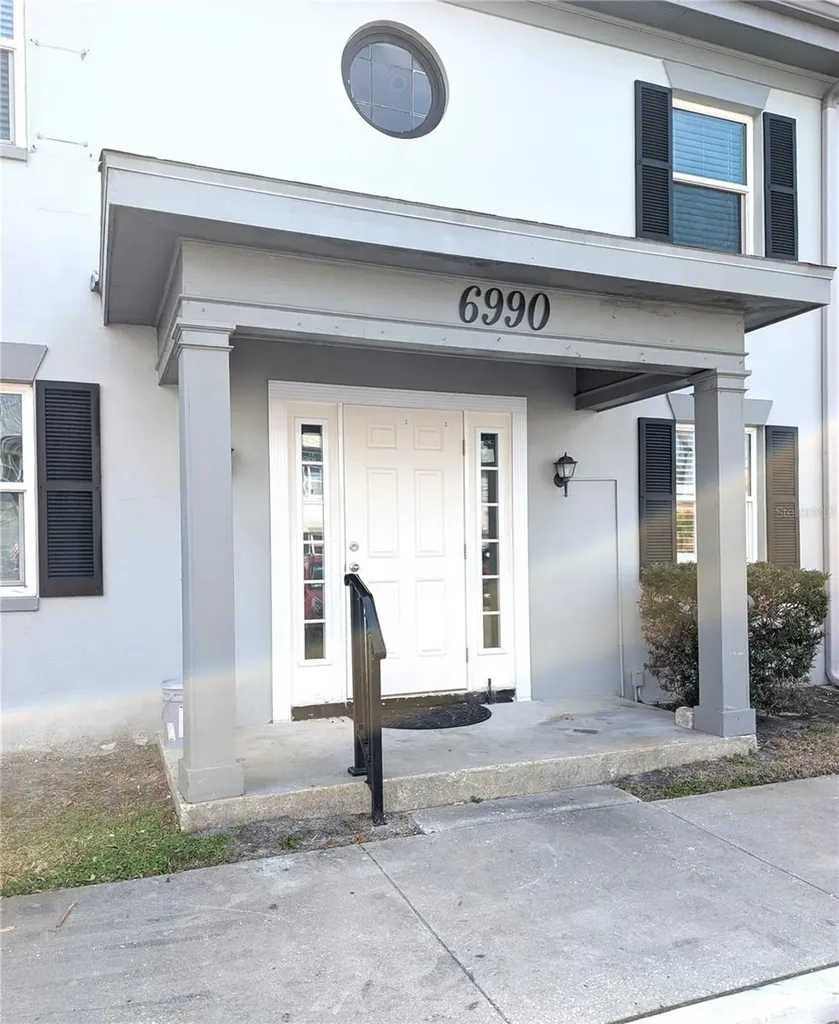 6990 Place De La Paix South Pasadena FL 33707