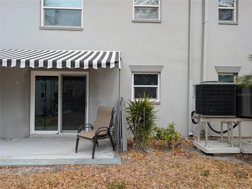 6990 Place De La Paix South Pasadena FL 33707