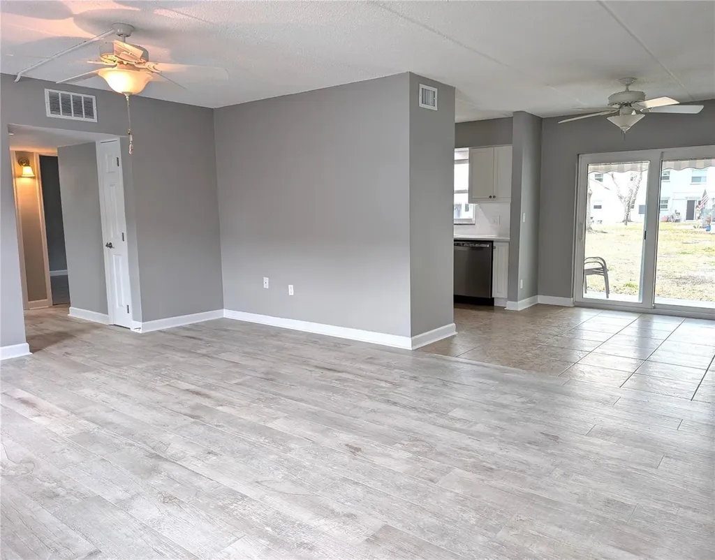 6990 Place De La Paix South Pasadena FL 33707