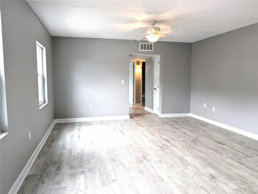 6990 Place De La Paix South Pasadena FL 33707