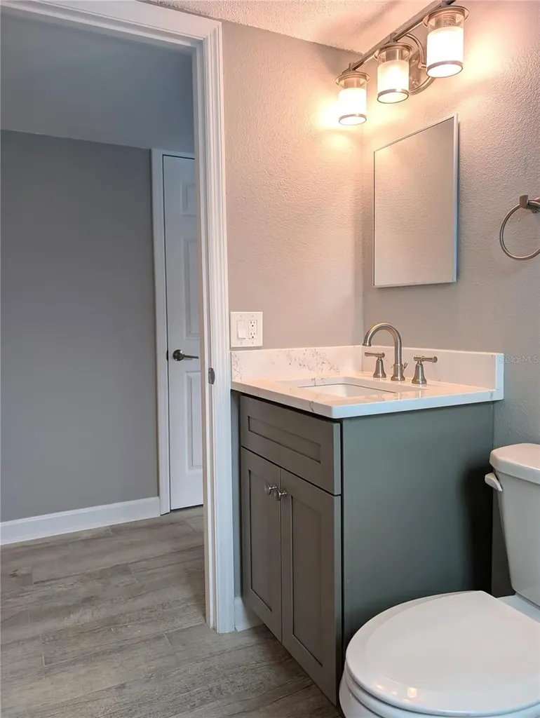 6990 Place De La Paix South Pasadena FL 33707
