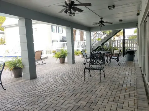 6990 Place De La Paix South Pasadena FL 33707