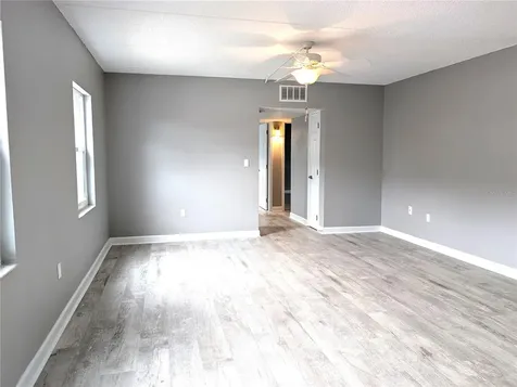 6990 Place De La Paix South Pasadena FL 33707