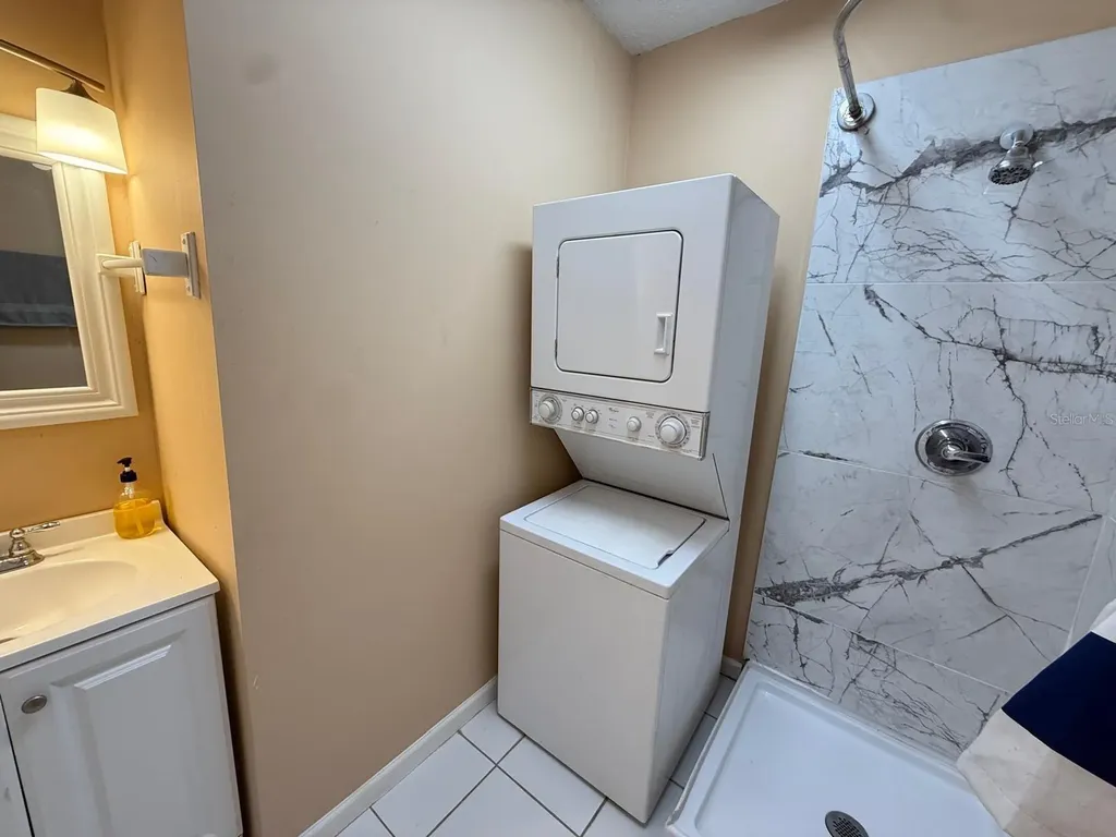 7326 Lake Floy Circle Orlando FL 32819