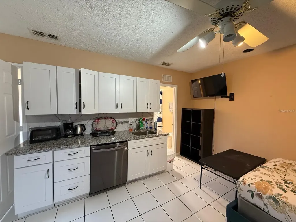 7326 Lake Floy Circle Orlando FL 32819
