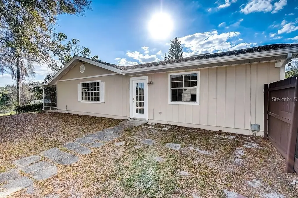 7326 Lake Floy Circle Orlando FL 32819
