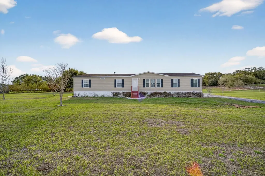 8009 Sergeant Pepper Drive Howey In The Hills FL 34737