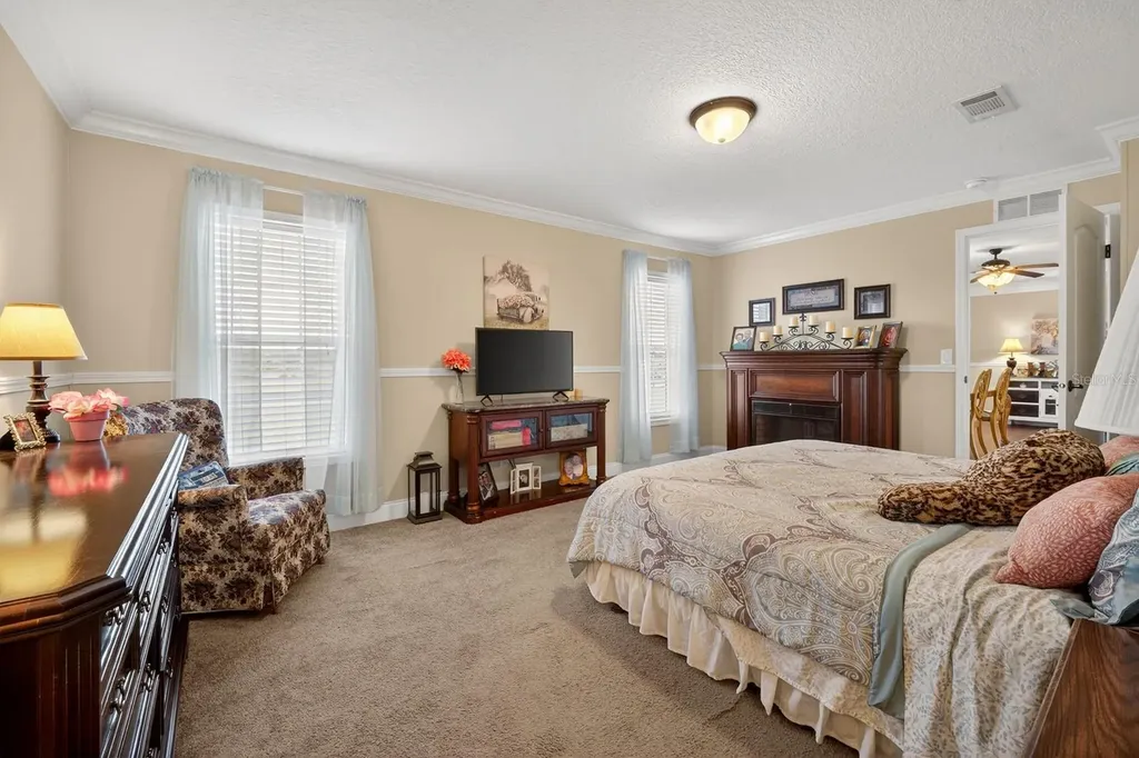 8009 Sergeant Pepper Drive Howey In The Hills FL 34737