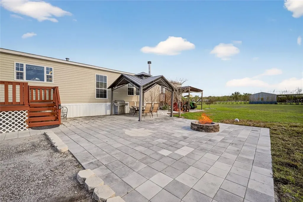 8009 Sergeant Pepper Drive Howey In The Hills FL 34737