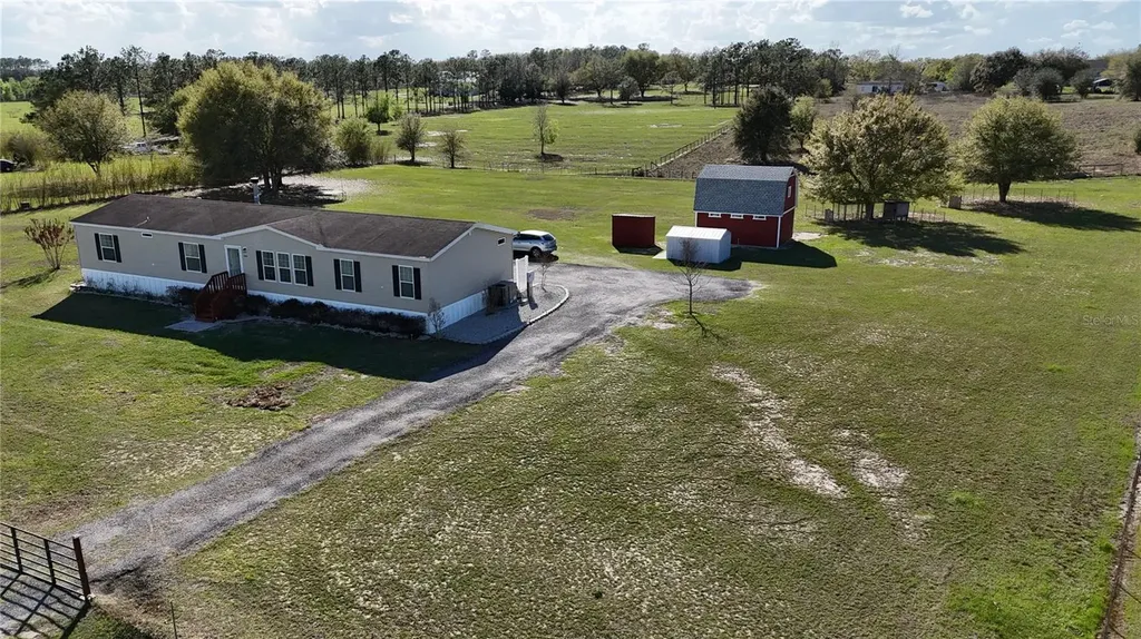 8009 Sergeant Pepper Drive Howey In The Hills FL 34737