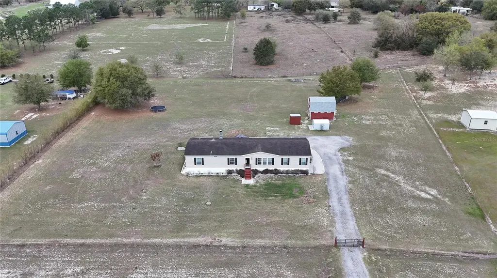 8009 Sergeant Pepper Drive Howey In The Hills FL 34737