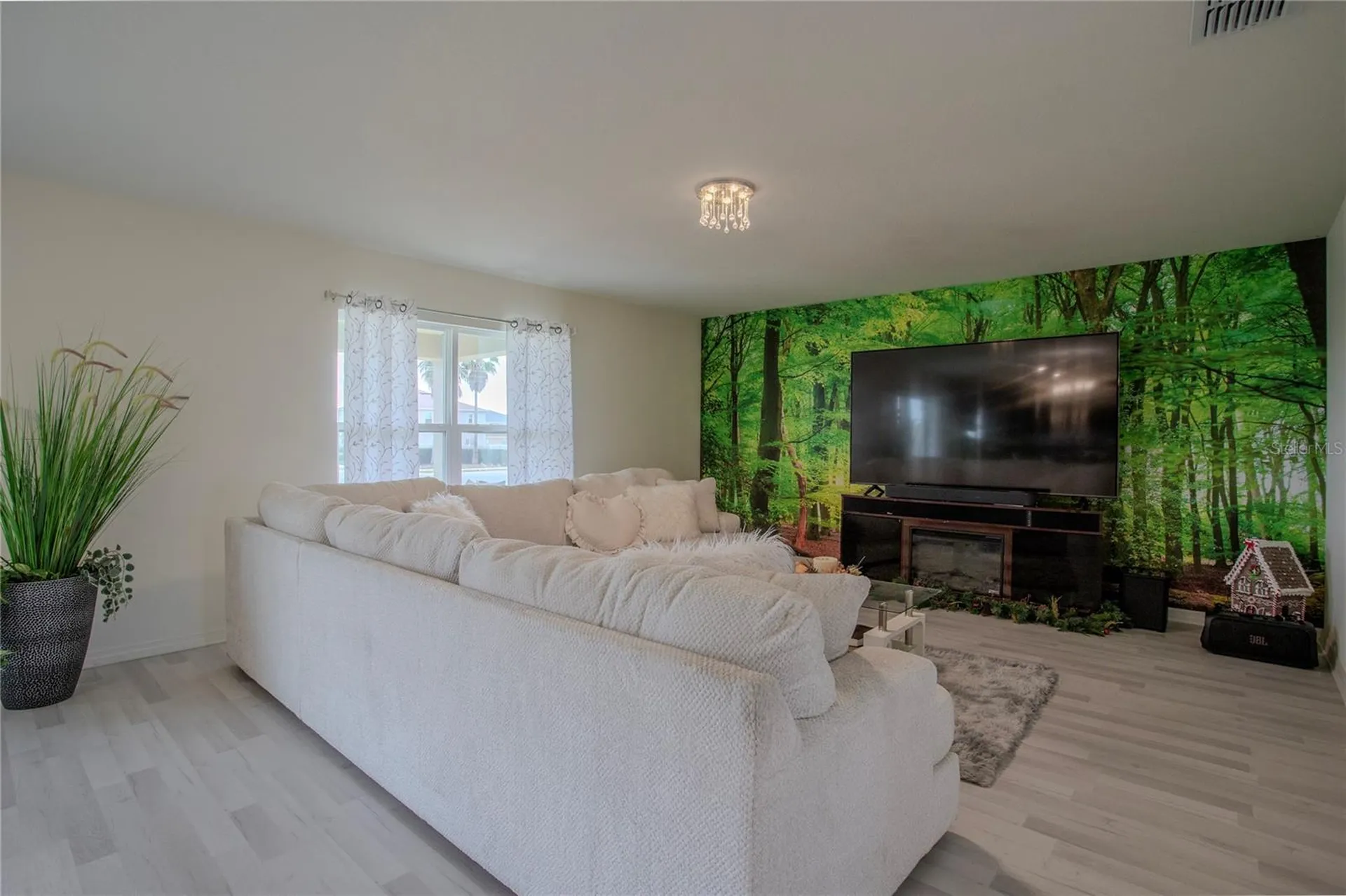 605 SW Sarner Pass Way E Winter Haven FL 33881