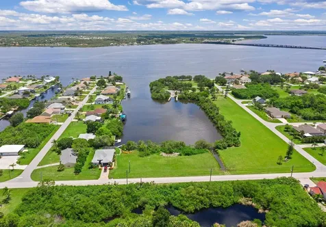14222 Maysville Circle Port Charlotte FL 33981