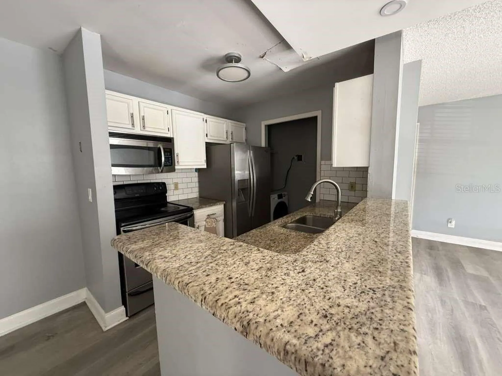 6094 Westgate Drive Orlando FL 32835