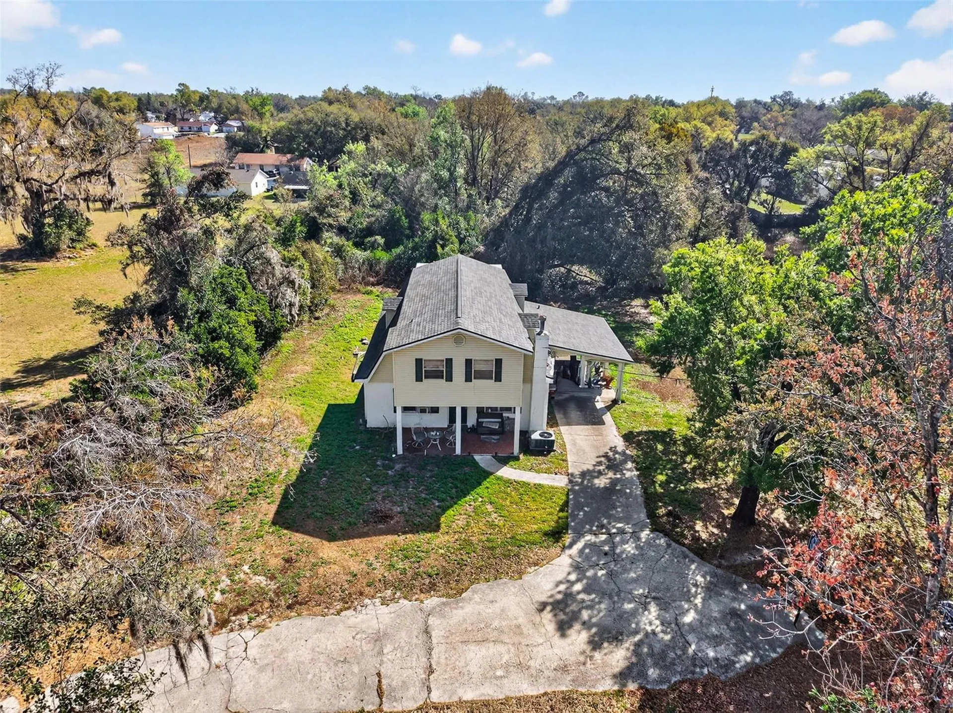 902 Two Houses Lane Seffner FL 33584