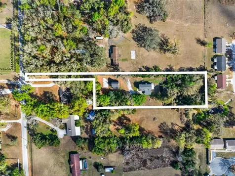 902 Two Houses Lane Seffner FL 33584