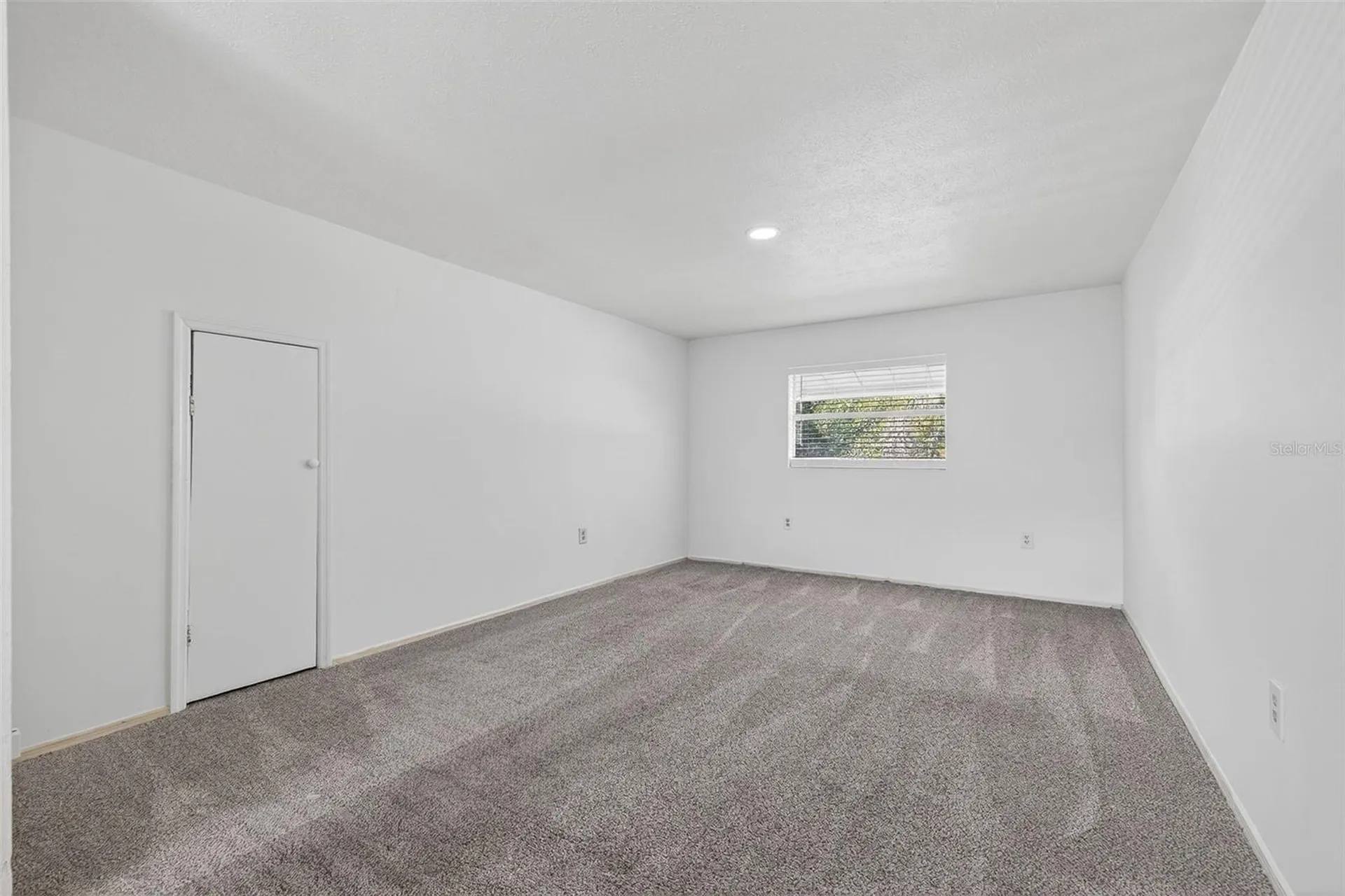 902 Two Houses Lane Seffner FL 33584