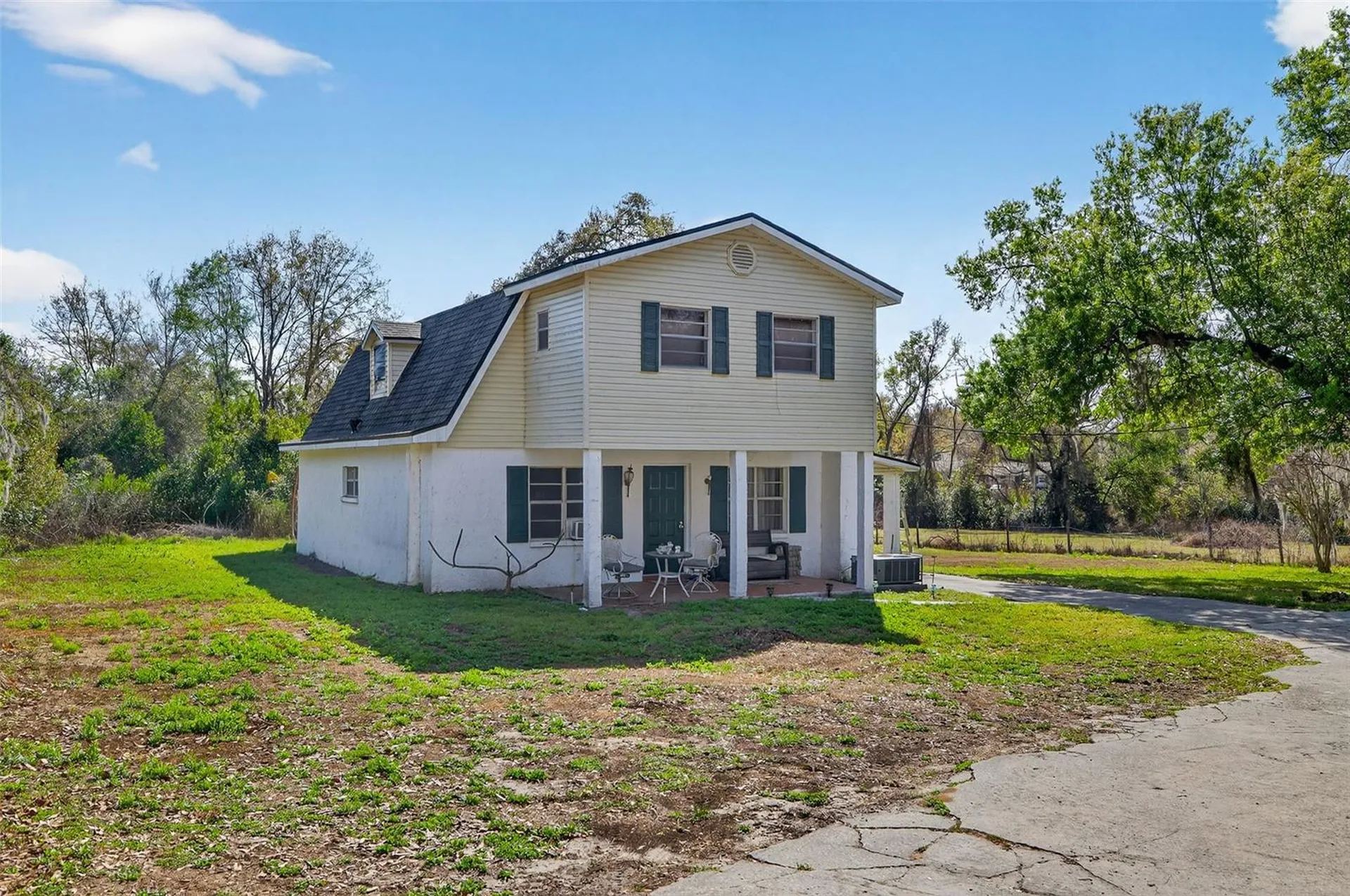 902 Two Houses Lane Seffner FL 33584